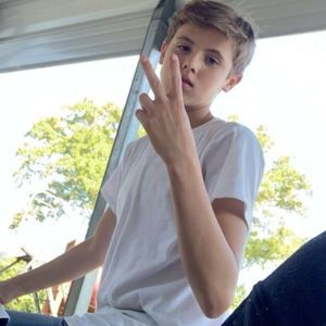 Meet your Posher, Casey